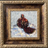 Гранат с кусочком (2024, мозаика, 34x34, арт. 30к1) - 17 000 ₽