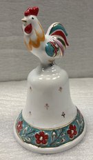 колокольчик с петушком (2025, фарфор, 13x8, арт. 79ПФ36002) - 3 700 ₽