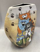 Ваза "Котовасия" треугольная (2024, керамика, 17.5x16, арт. 12пв10) - 1 700 ₽