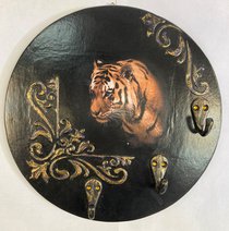 ключница "Тигр" (2018, декупаж, 23x23, арт. 25п3) - 13 500 ₽