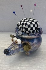 еж-игольница (2025, смешанная техника, 10x9, арт. 48п43) - 1 700 ₽